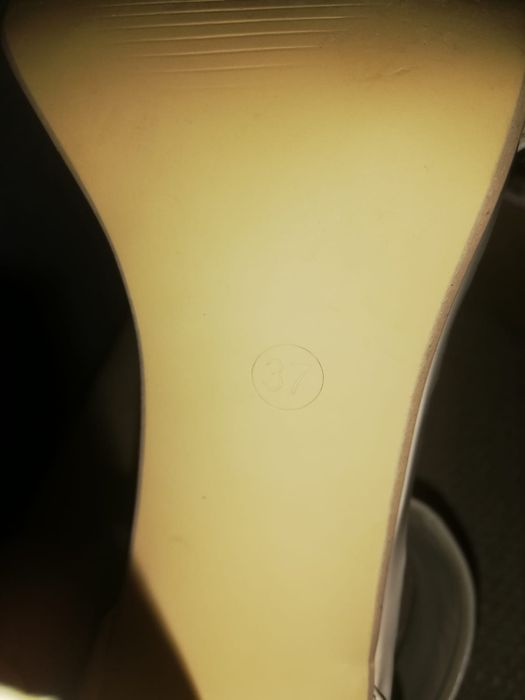 Sandale elegante nr. 37