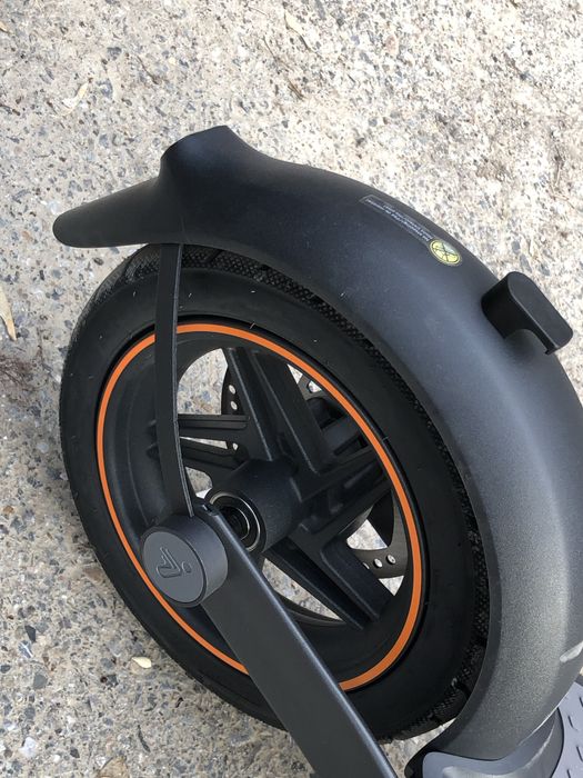 Ninebot Kickscooter F40A черный электро сомакат