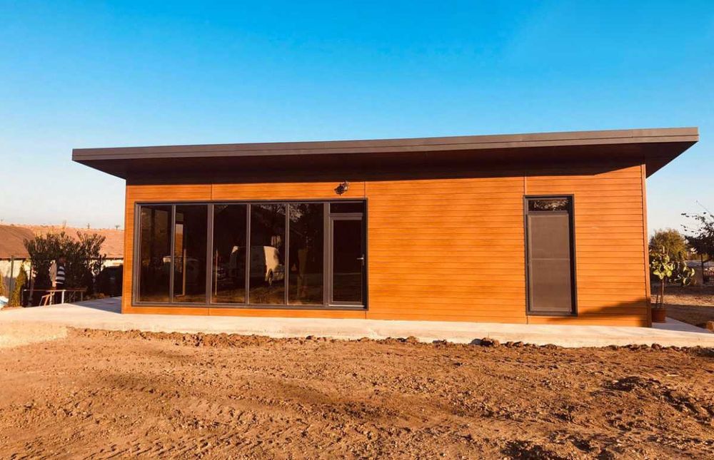 Casa Modulara, Garaje Auto si Containere stil birou din structura metalica si panou sandwich termoizolant