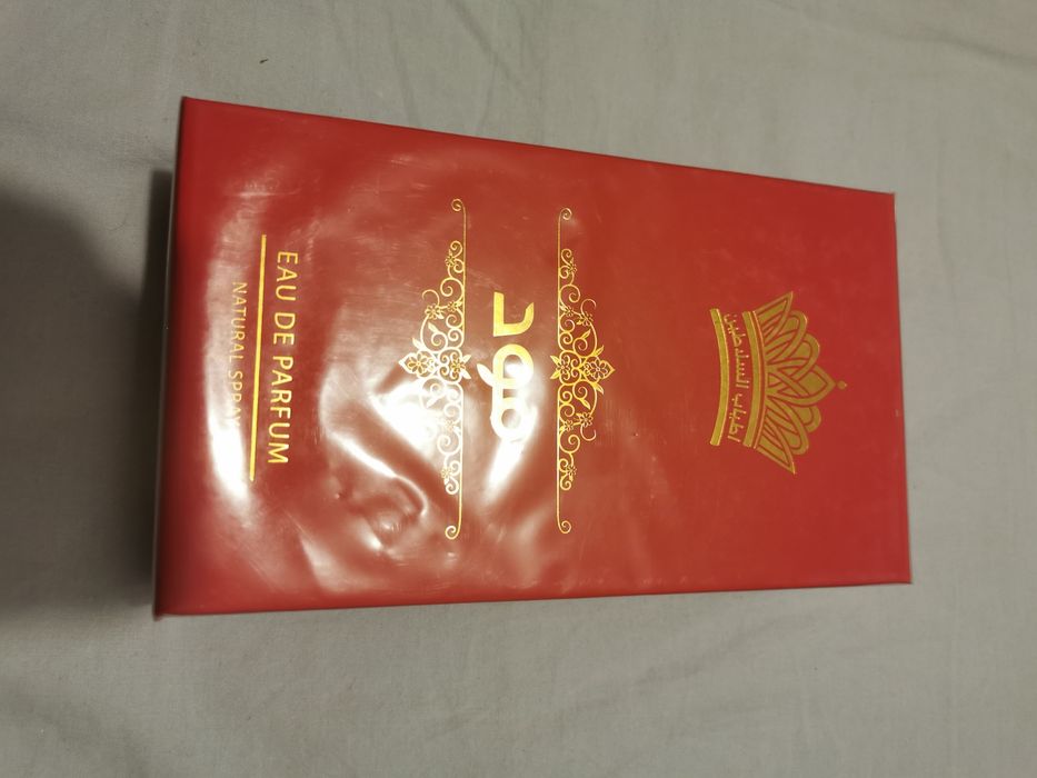 Apă de parfum arăbesc