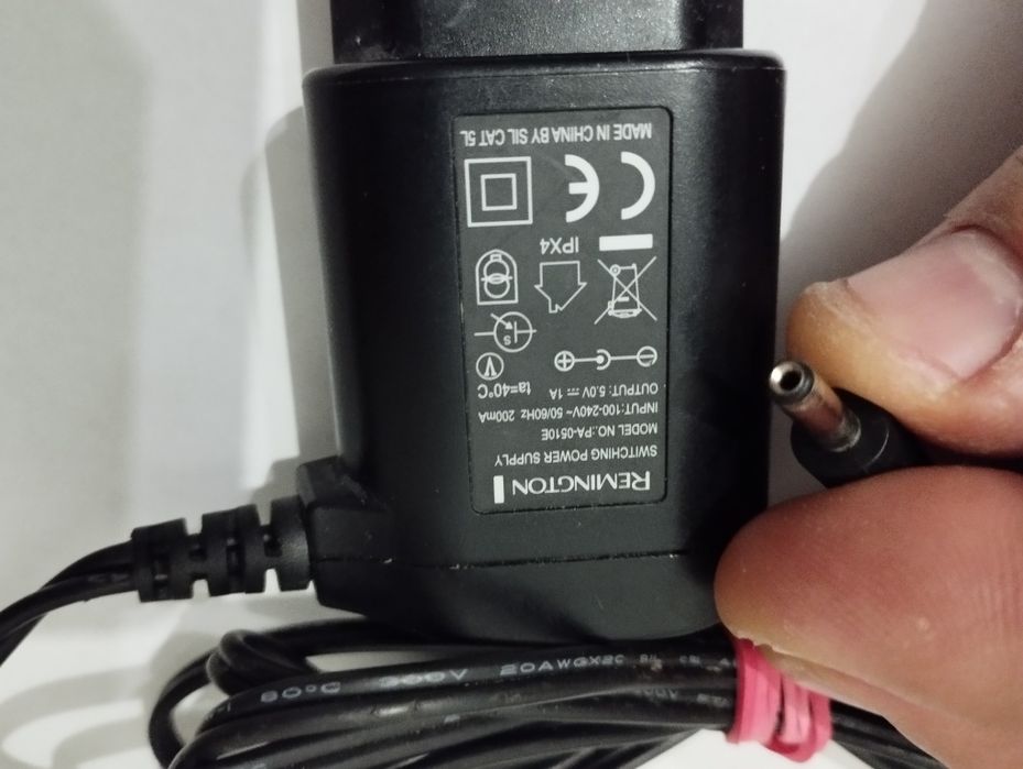 Încărcătoare aparate de tuns remington