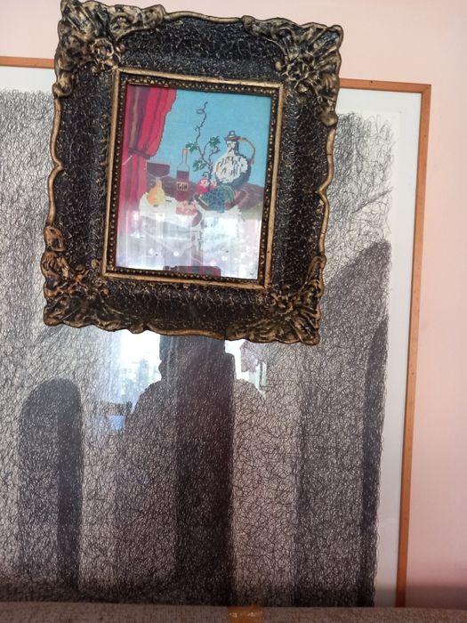 Vând obiecte vechi,de uz casnic,covor,chitara pt.pasta si multe altele