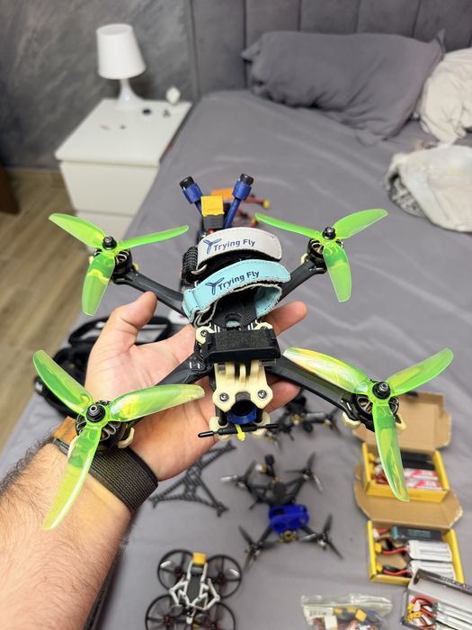 Pachet FPV Walksnail - Ochelari - 4 drone - Controler
