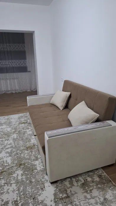 Продаётся Кушбеги 1/5/5 с мебелью техникой ремонт хороший !!!
