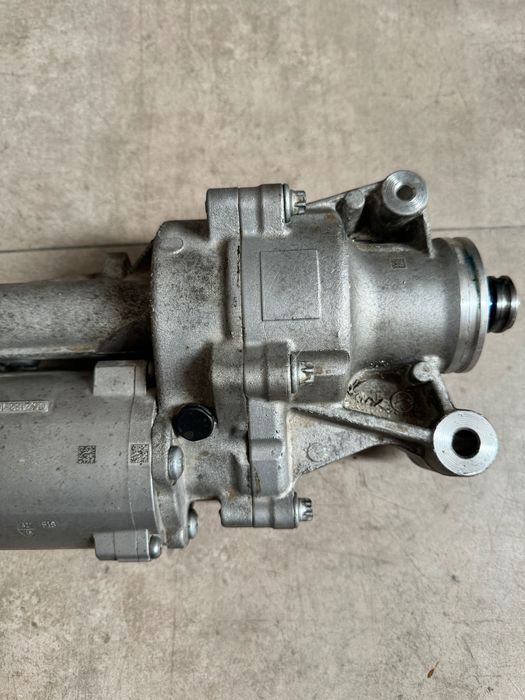 Електрическа кормилна рейка за Mercedes W 213 е клас