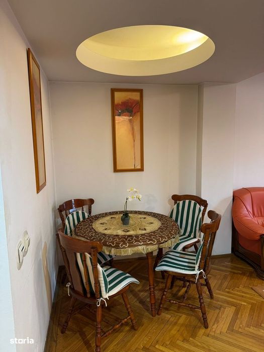3 camere Victoriei, 3 min de metrou,Centrala Proprie + loc de Parcare
