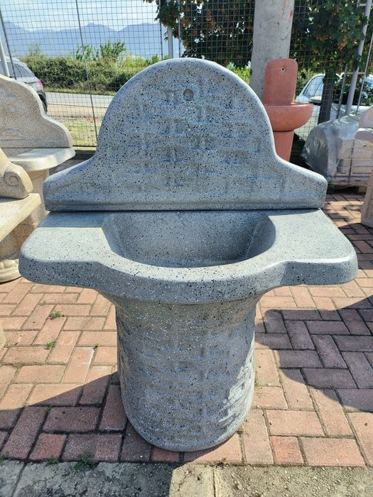 Бетонови масивни мивки