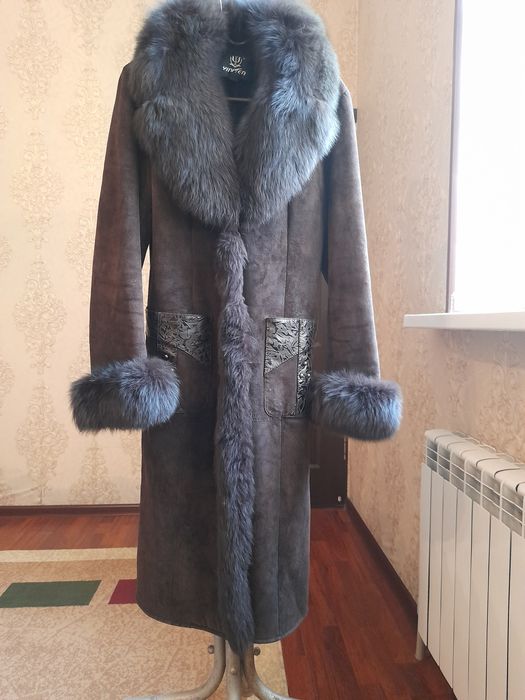 Продам дублёнку с воротником