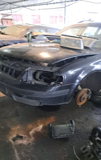 Vas lichid frana Volkswagen VW Passat B5