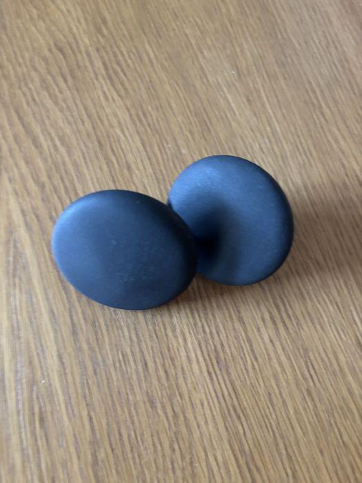 Гуа ша гъби от черен вулканит за масаж