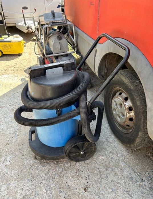 Прохусмукачва индустриална гараж сервиз автомивка