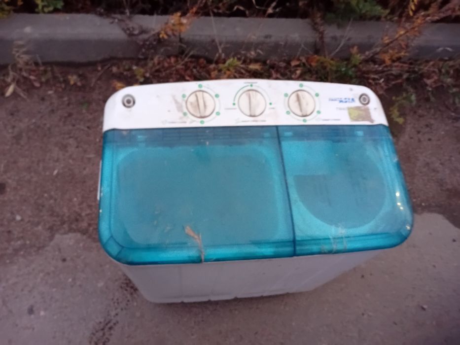 Полу автомат машинка