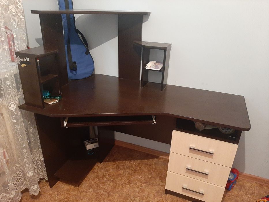 Стол ученический