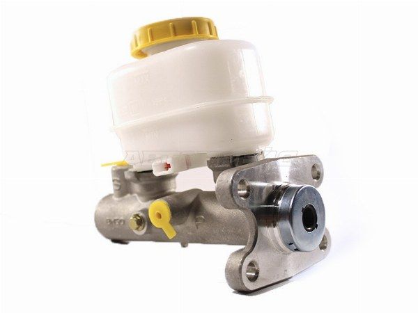 Цилиндр тормозной главный  Nissan Safari