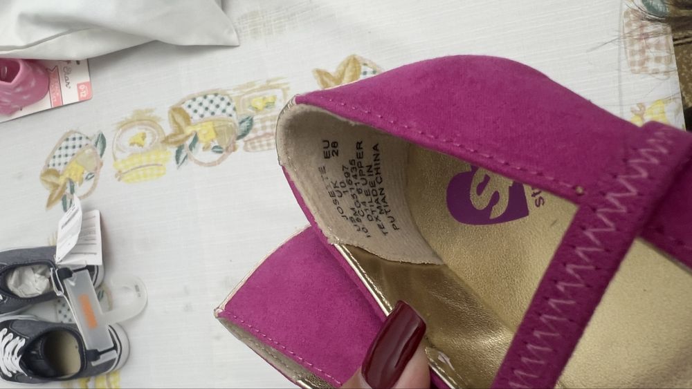 Обувь на девочку