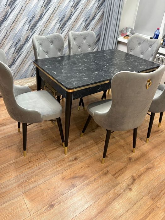 Продам Стол со стульями