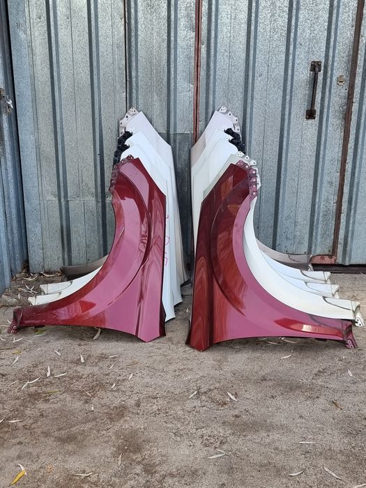 Крыло переднее на Subaru Outback BR.