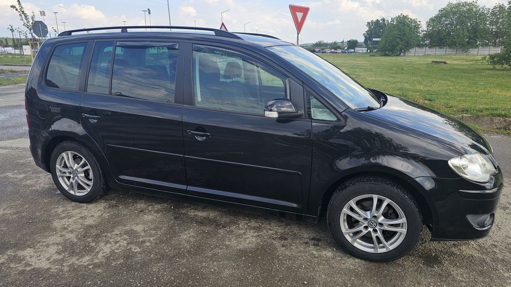 VW Touran 7 locuri