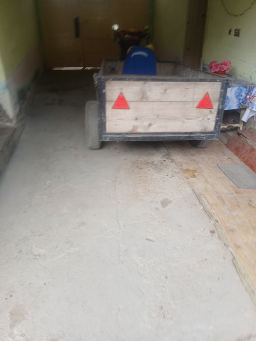 Vand motocultor cu ustensile, pret negociabil