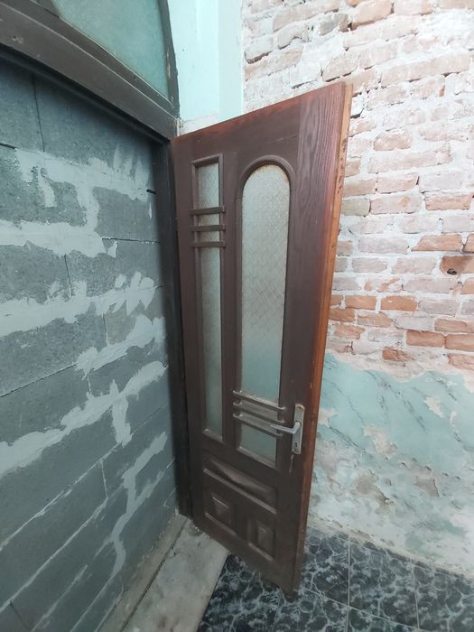 Usa de stejar pentru exterior