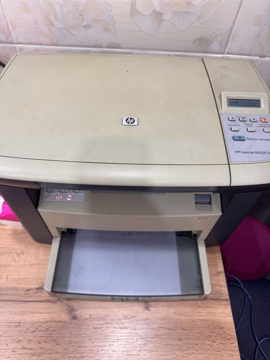 Продам принтер HP LaserJet M1005