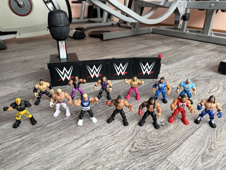 WWE Кеч Фигурки + микрофона