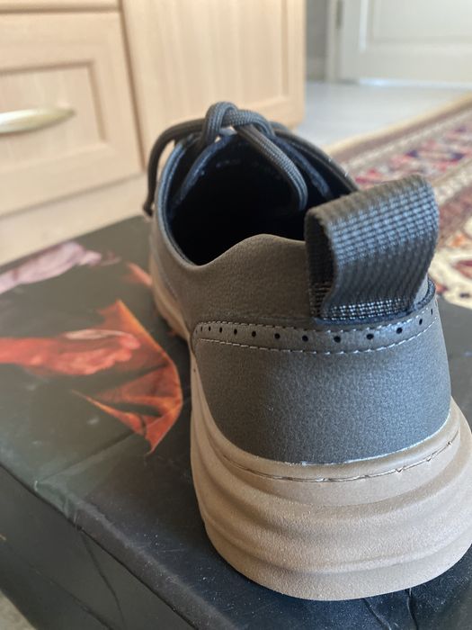 Ботинка кожанная новая