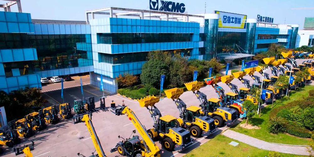 Фронтальный погрузчик Сергели Yema  XCMG XC938   1.8  2.1 куба