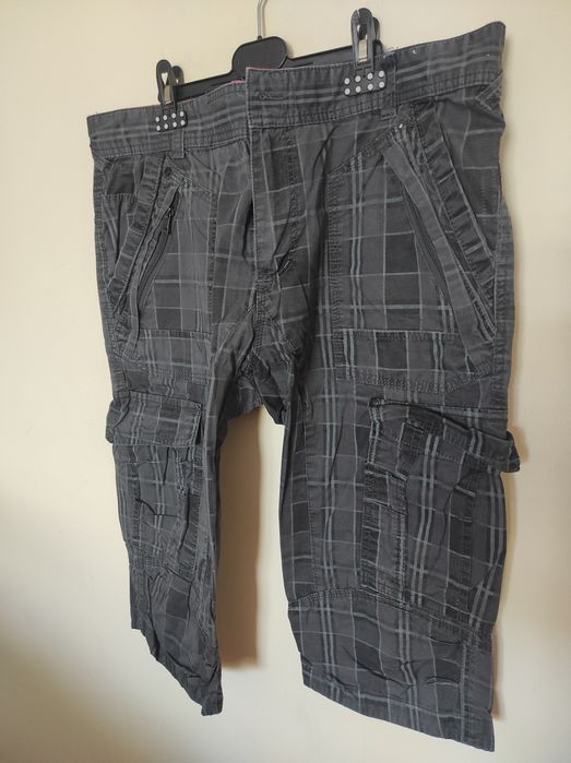 Pantalon scurt de vara, diferite marimi, diferite modele, diferite cul