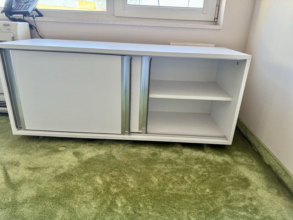 Два Броя контейнери