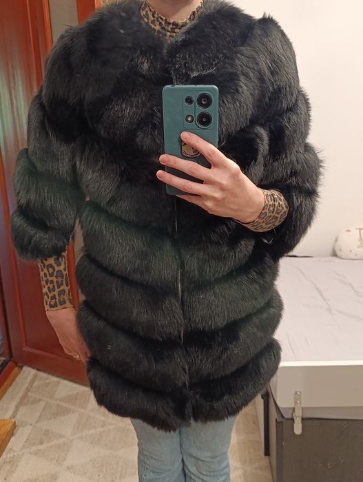 Haina din blana naturală