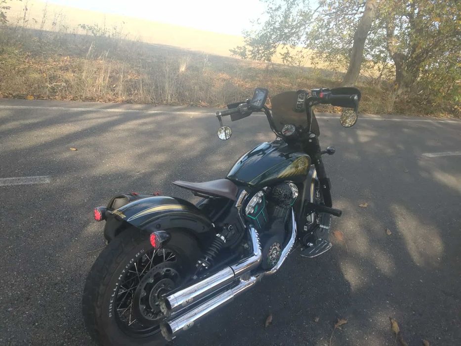 Motocicleta Indian Scout Bobber  custom 2022 cu 15000km