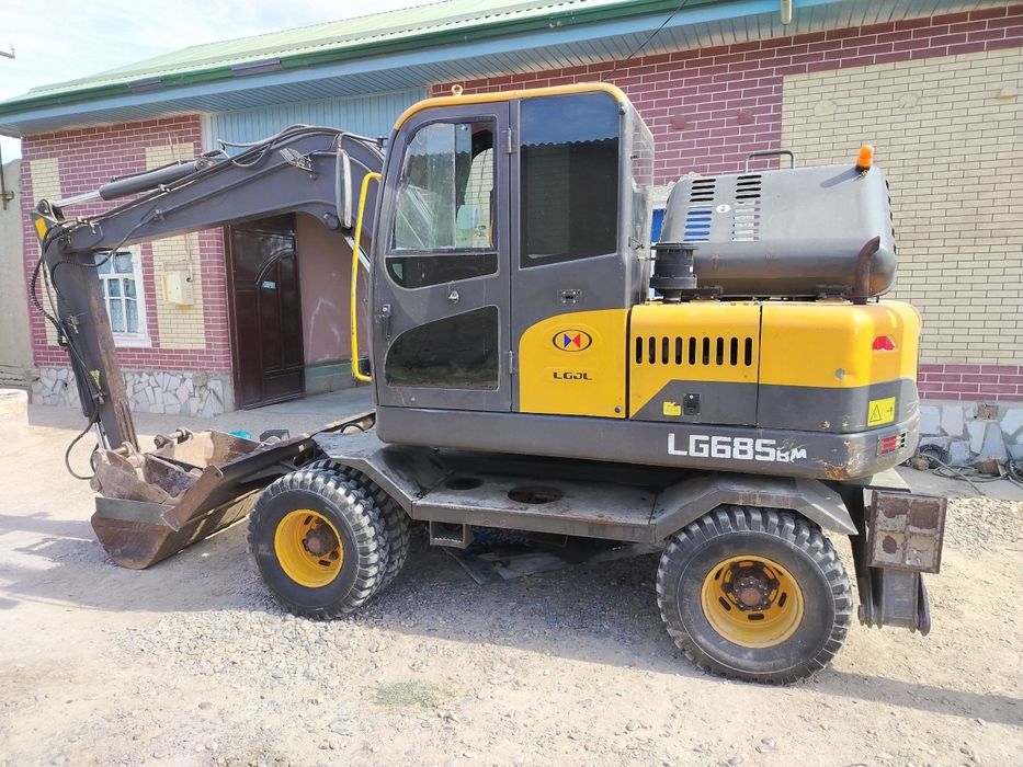 Ekskavator  kareski