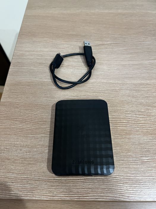 Външен диск Samsung 1TB