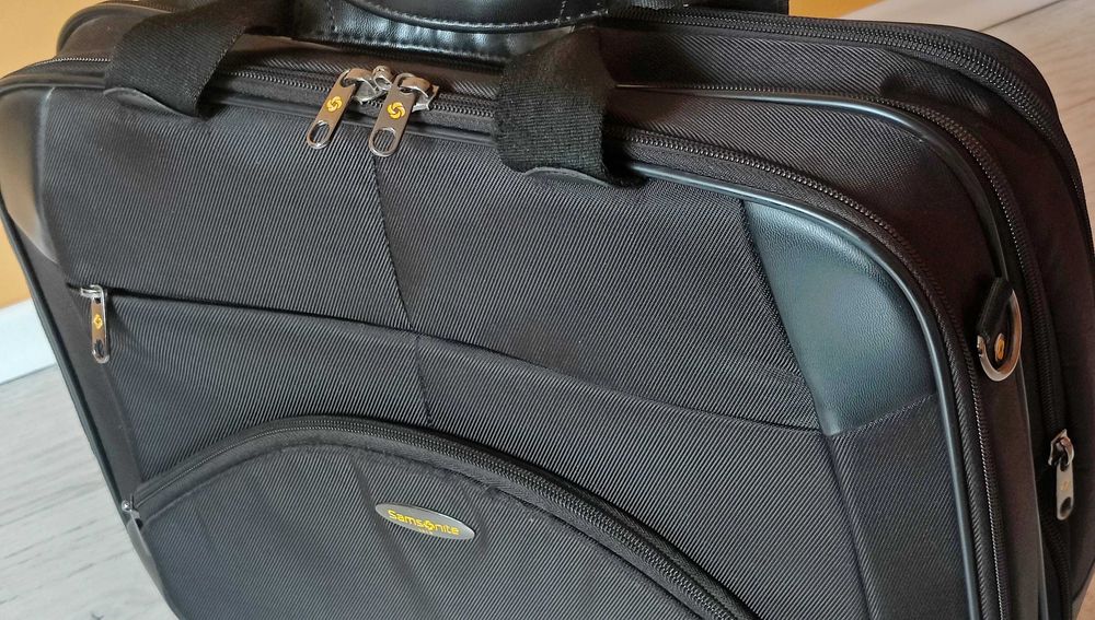Бизнес чанта Samsonite