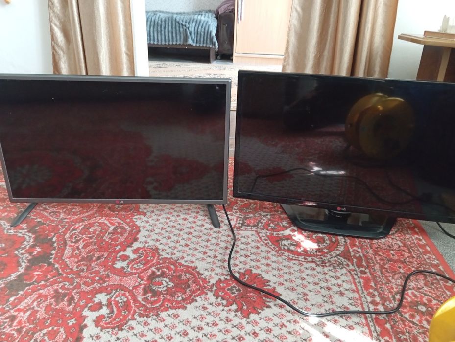 Продам два телевизора LG