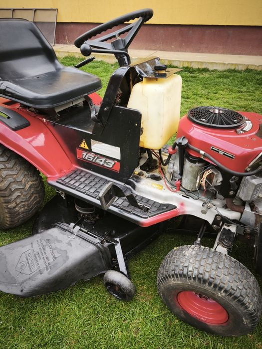 Tractoraș gazon Cast