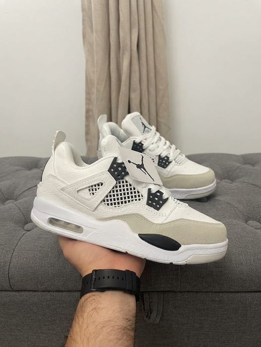 Adidasi Jordan 4 Retro Military - Unisex