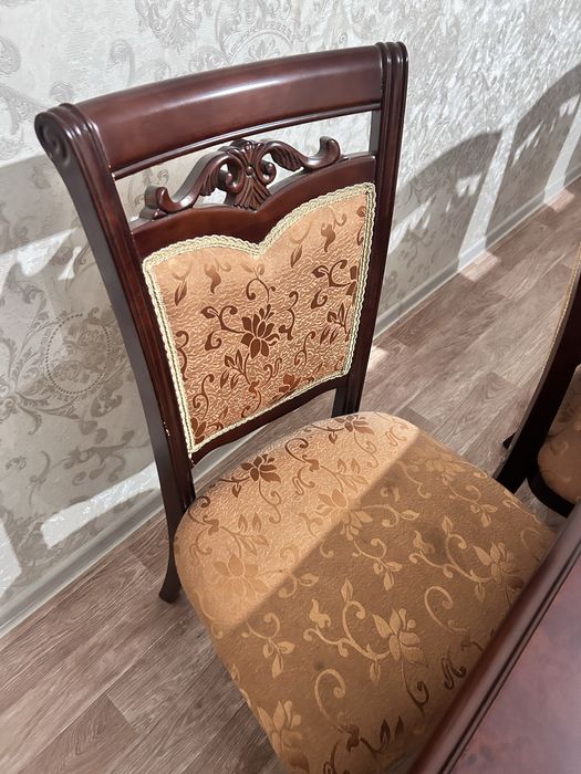 Стол стул  гостинный