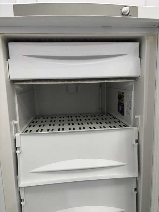 Морозильник INDESIT