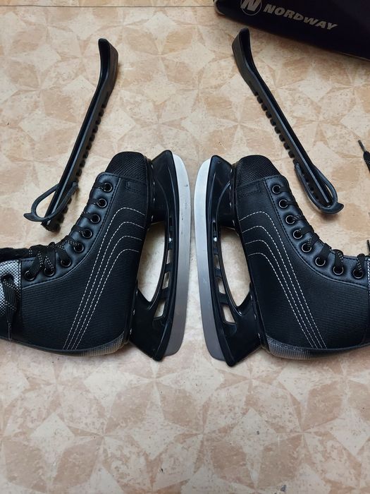 Продам Коньки 38 р-р