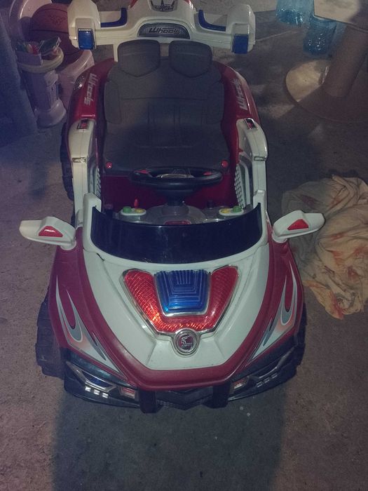 Продавам детски джип