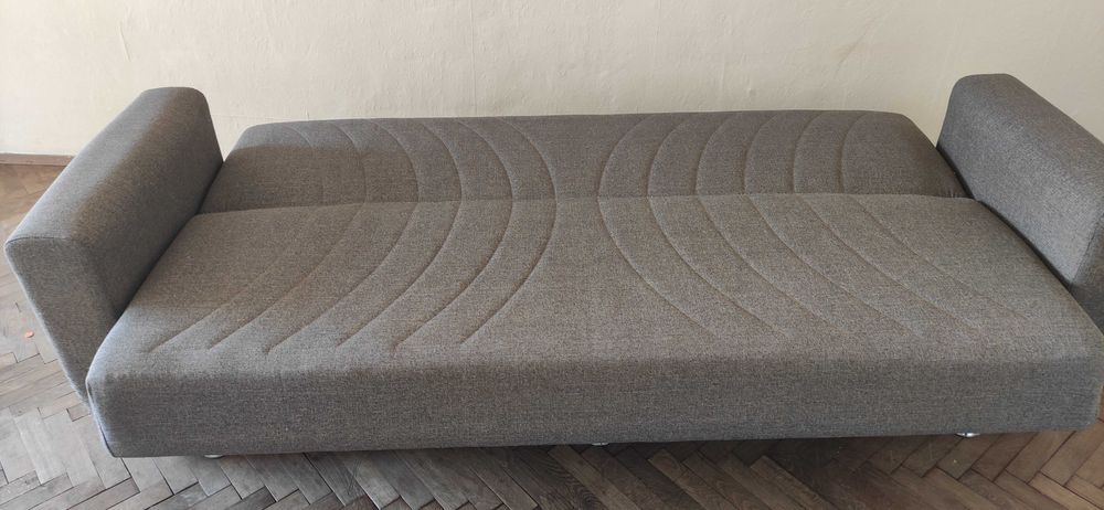 Диван - прав, разтегателен