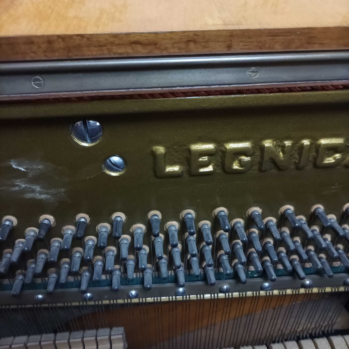 Пианино Легница  59 г. производство на бывшем немецком заводе. ЗигЗаг