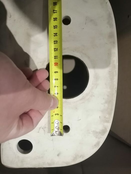 Бачек на унитаз в отличном