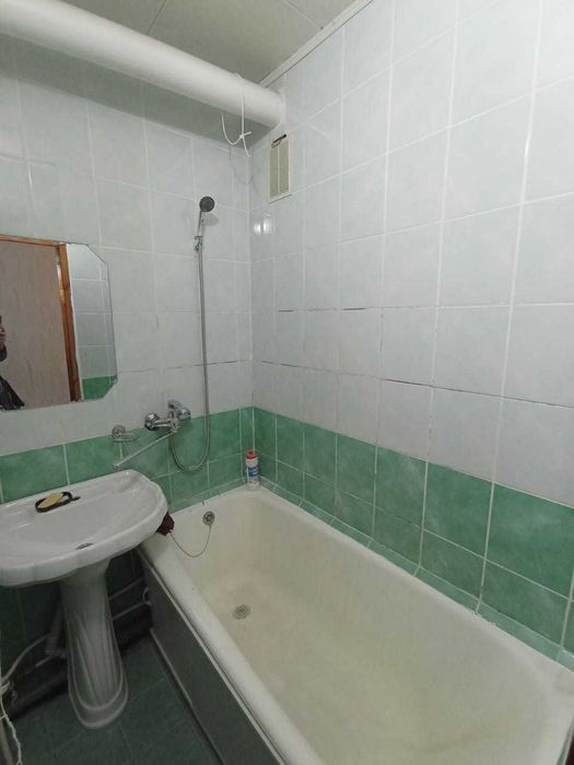 Продам 2 комн. квартиру в Уральске