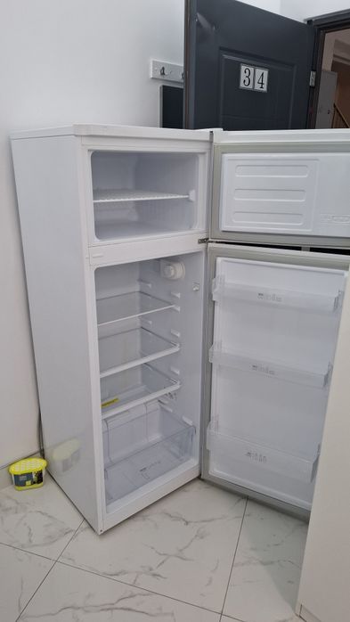 Combina frigorifica frigider cu 2 usi ARCTIC ca noua