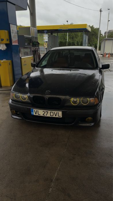 Vand sau schimb Bmw e39 520i