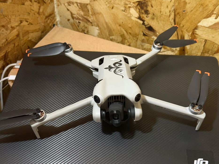 Дрон dji 4 mini pro