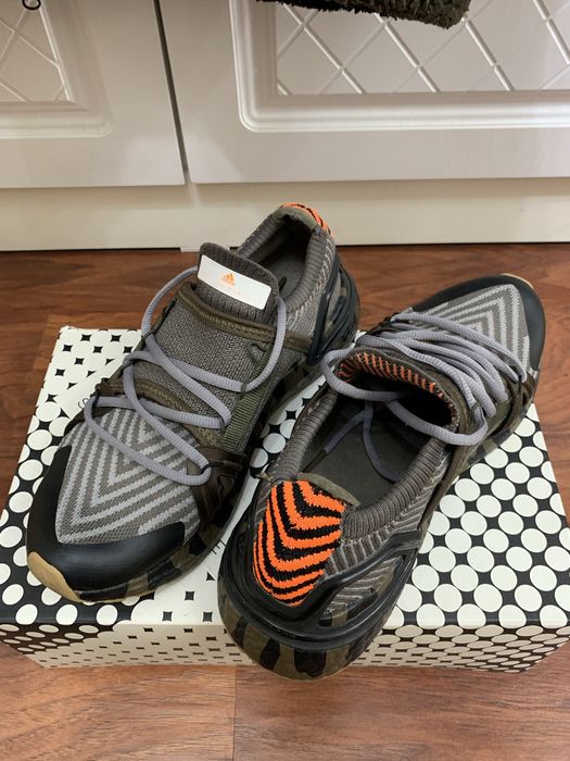 Adidas by Stella McCartney шуба и кроссовки